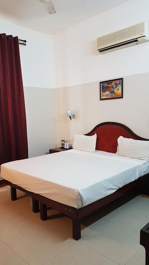 Xavier'S Residency Hotel Колам Екстериор снимка