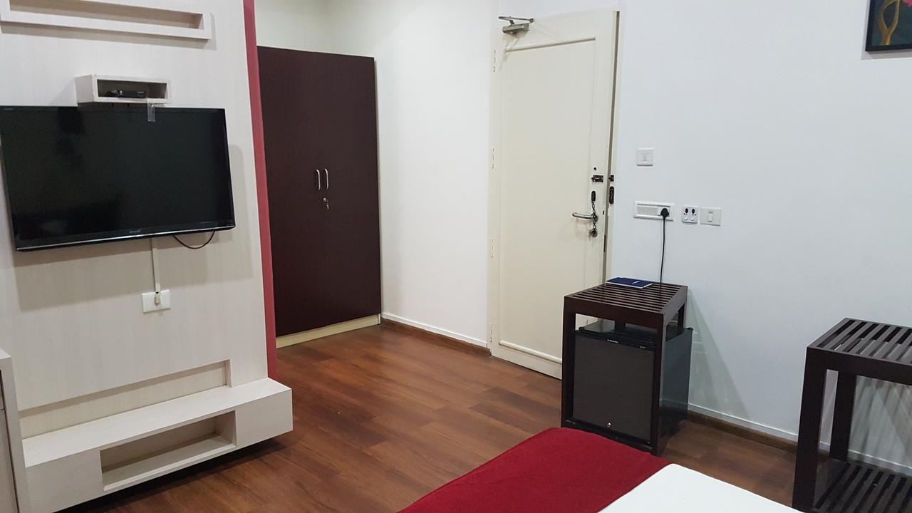 Xavier'S Residency Hotel Колам Екстериор снимка