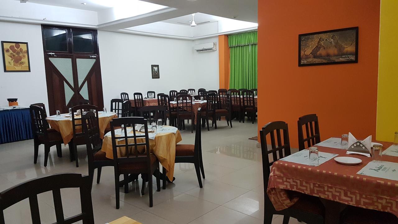 Xavier'S Residency Hotel Колам Екстериор снимка