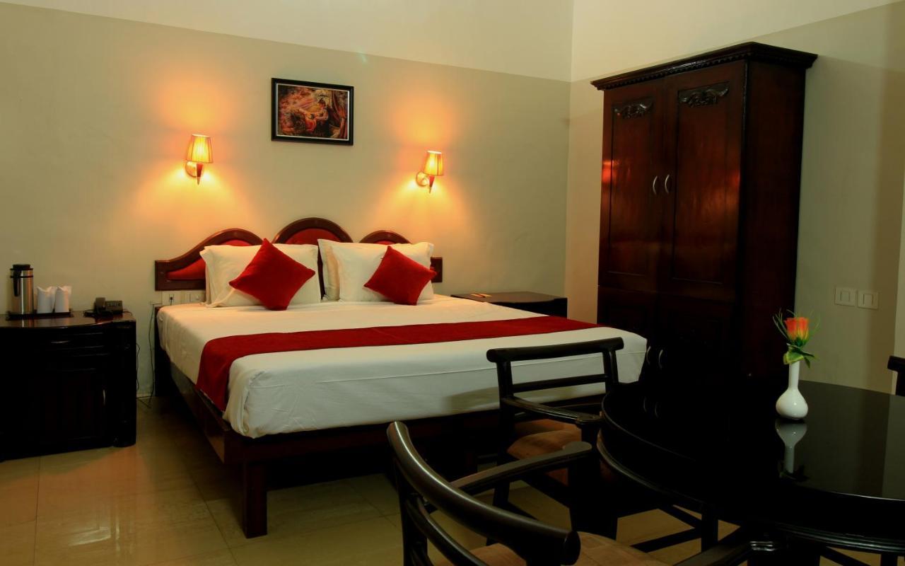 Xavier'S Residency Hotel Колам Екстериор снимка