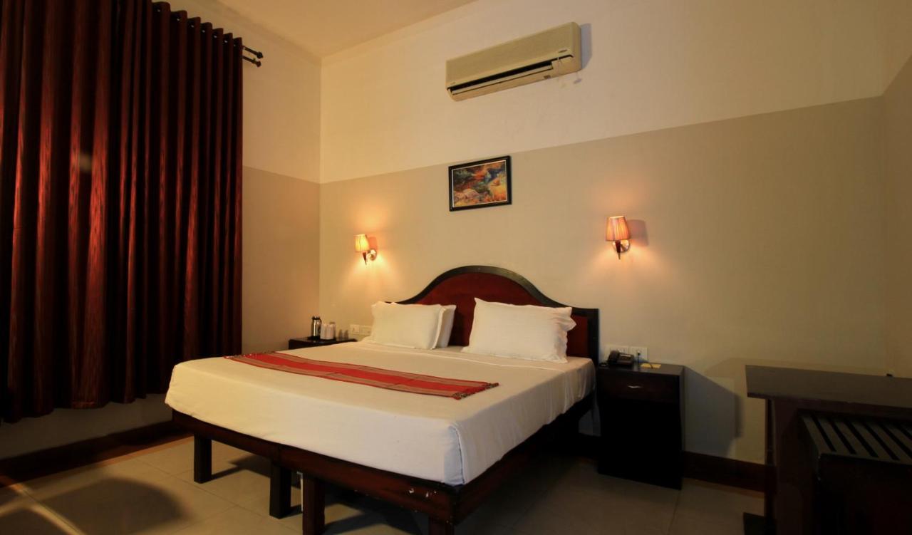 Xavier'S Residency Hotel Колам Екстериор снимка