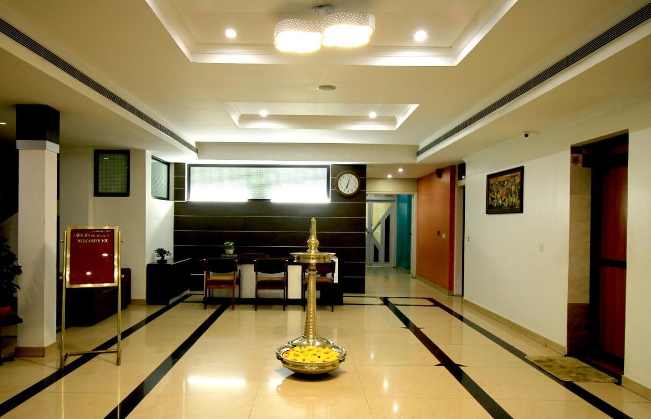 Xavier'S Residency Hotel Колам Екстериор снимка